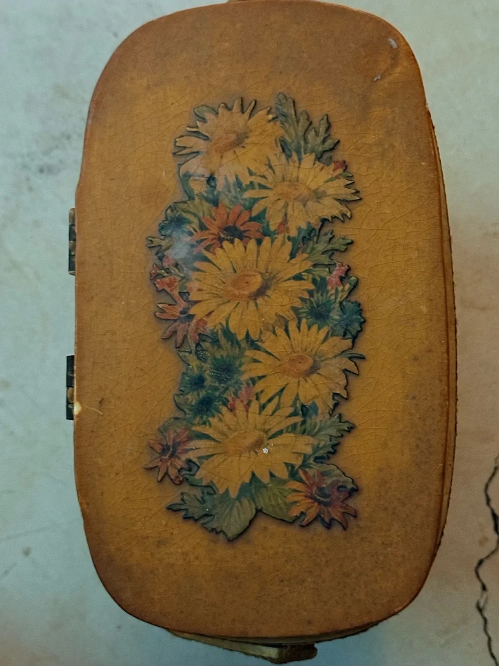 Vintage 70’s Yellow Floral Woven Storage Basket purse with Butterfly Accent lid
